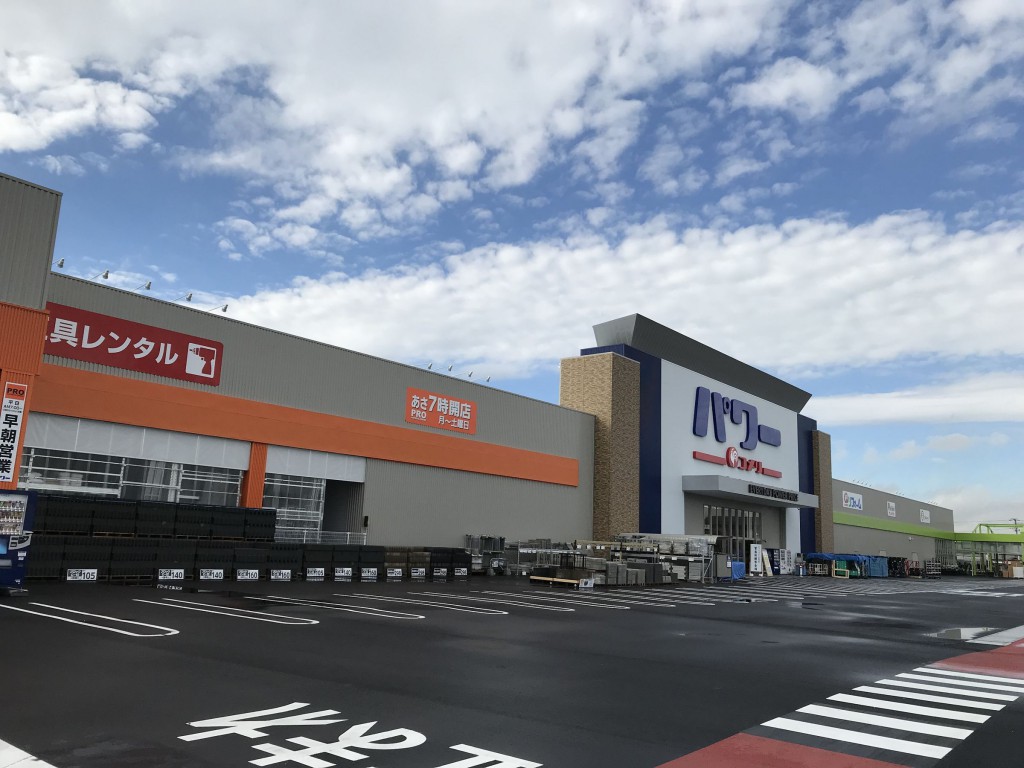 コメリパワー吉田店 コメリ Mt Plan 石川県金沢市の商業施設や流通店舗の企画 設計 監理を全国対応